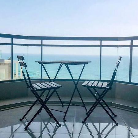 Royal Aparatment On The Sea , Blvd Nitza 34 Netanja Buitenkant foto