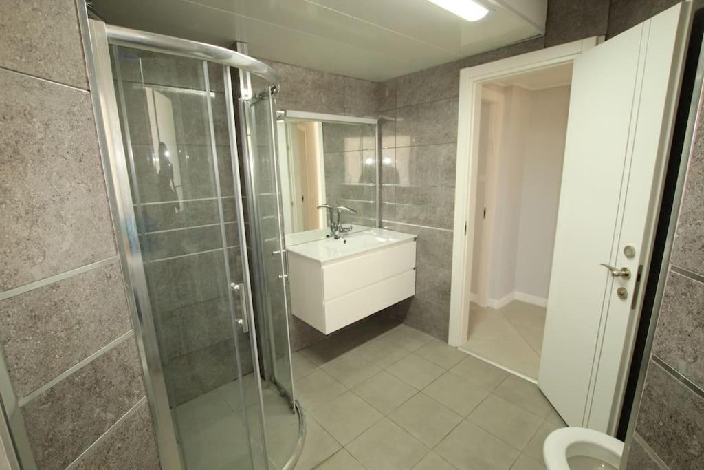 Royal Aparatment On The Sea , Blvd Nitza 34 Netanja Buitenkant foto