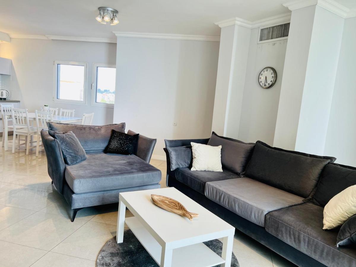 Royal Aparatment On The Sea , Blvd Nitza 34 Netanja Buitenkant foto